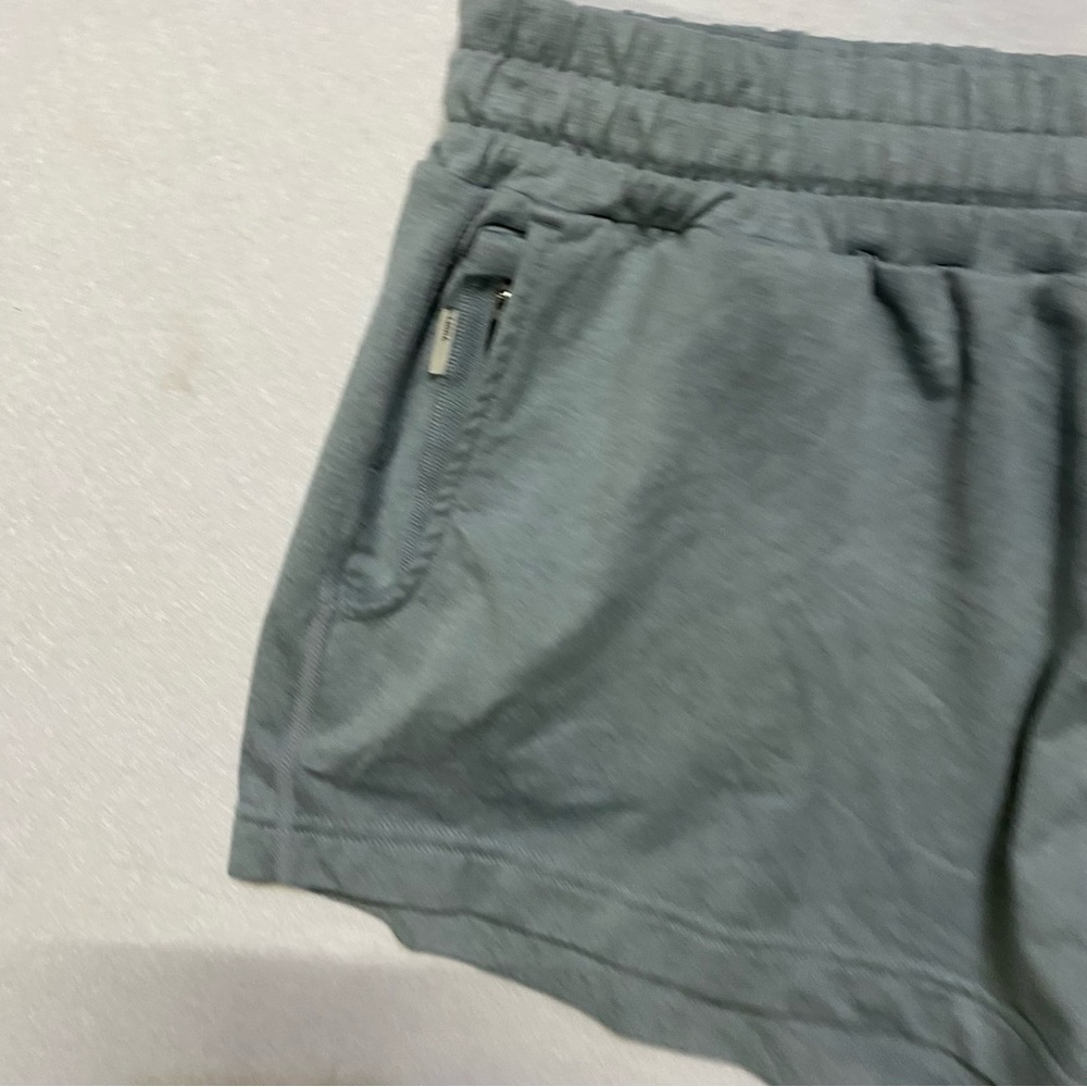 Vuori Halo Performance Shorts Medium - Picture 3 of 8